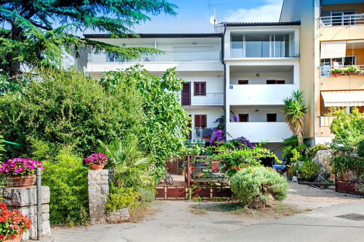 Apartments San Francesco โรวีน ภายนอก รูปภาพ